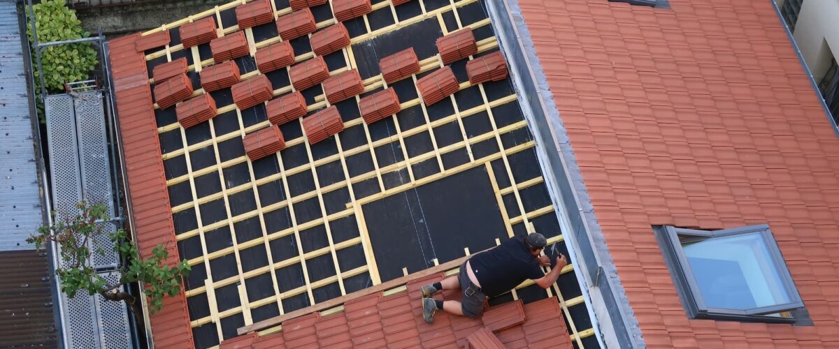 TRAVAUX_COUVERTURE_TOITURE_POSE_TUILES 1200X500 | EF Toiture Couvreur pour la pose de toiture à proximité de Sélestat et Mulhouse Thann 0