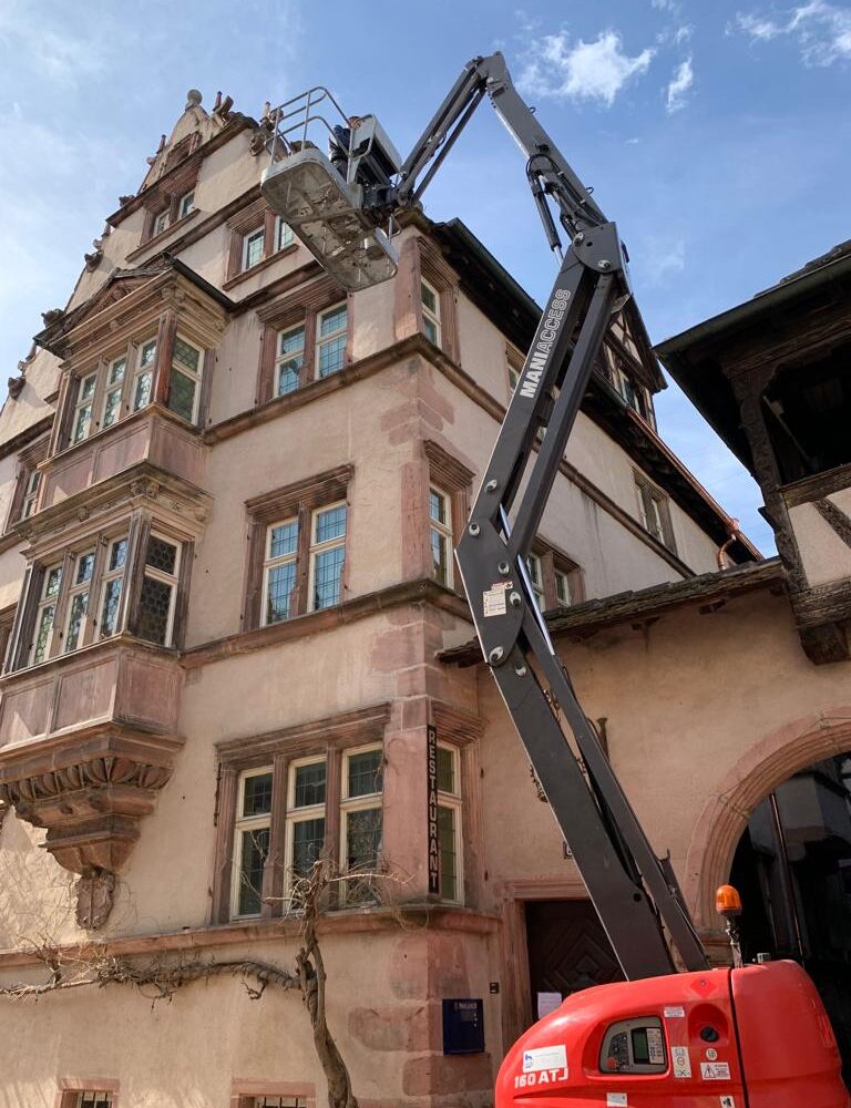 Chantier Riquewihr – révisions de toiture remplacement des gouttières en cuivre G&eacute;rardmer 2