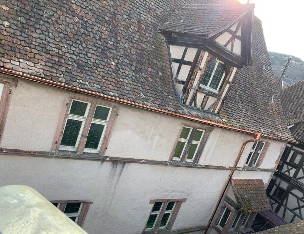 Chantier Riquewihr – révisions de toiture remplacement des gouttières en cuivre Colmar 4